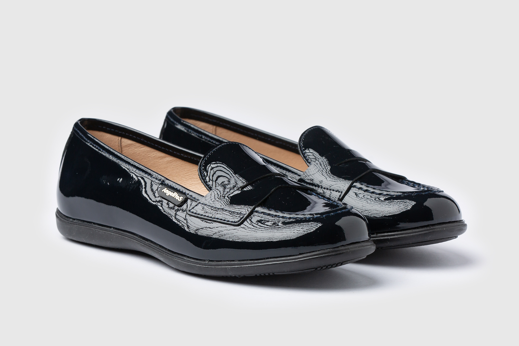 MOCASIN COLEGIAL CHAROL ANTIFAZ ANGELITOS