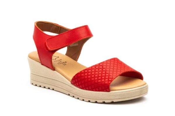 Sandalias de cuña negras para mujer con cierre de velcro y pala grabada Hecho en España Modelo E649 Tallas 36 a 41 Alto Estilo - Image 7