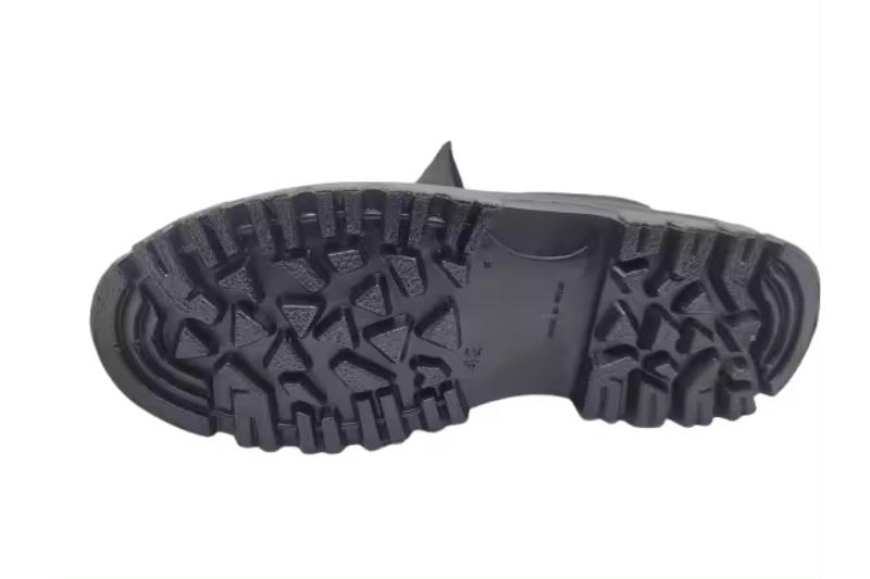 Bota de montaña negra para hombre Tallas 39 a 46 Modelo 980 Postigo 3 Bota de montaña negra para hombre Tallas 39 a 46 Modelo 980 Postigo - Image 3