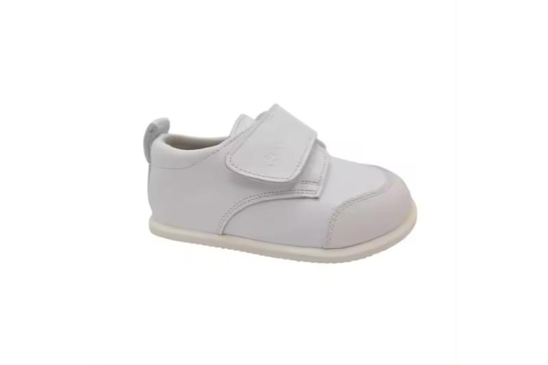 Zapatillas blancas calzado respetuoso para niño y niña Tallas 20 a 32 Modelo Z109 Condiz