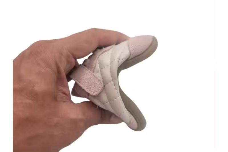 Calzado deportivo barefoot infantil respetuosa – Calzado flexible Modelo C1205 Tallas 19 a 24 Bubble kids 3 Calzado deportivo barefoot infantil respetuosa – Calzado flexible Modelo C1205 Tallas 19 a 24 Bubble kids - Image 3