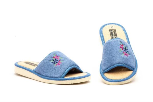 Zapatillas de casa abiertas para mujer con flores bordadas Hecho en España Tallas 36 a 41 Modelo 1444 Jam - Image 2