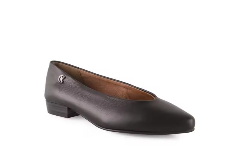 Zapatos de mujer de piel con tacón bajo elegantes y cómodos Tallas 35 a 41 Modelo 636 Chamby