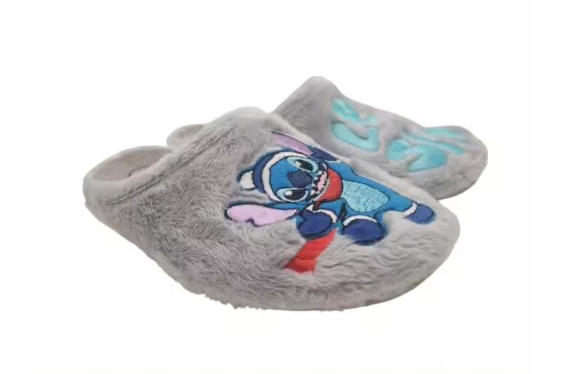 Zapatillas de casa para niño niña Stitch Modelo 845 Tallas 28 a 38 Flossy 4 Zapatillas de casa para niño niña Stitch Modelo 845 Tallas 28 a 38 Flossy - Imagen 4