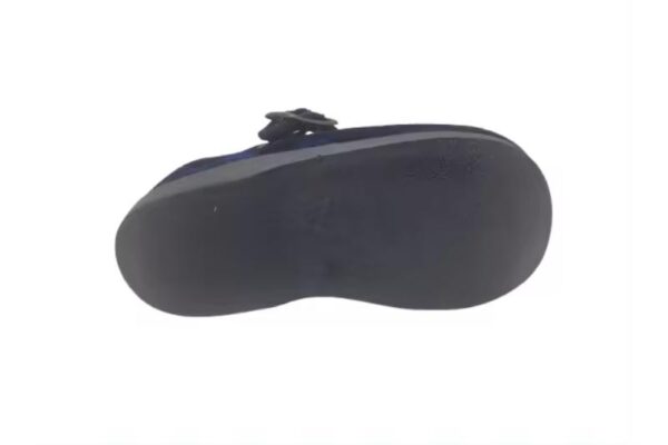 Mercedita de niña de terciopelo con hebilla Hecho en España Tallas 19 a 26 Modelo 153 Condiz - Image 3