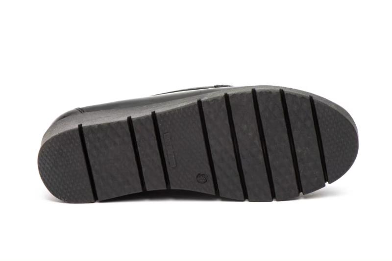 Mocasines negros de piel con plataforma para mujer Tallas 36 a 41 Modelo 3139 Jam 4 Mocasines negros de piel con plataforma para mujer Tallas 36 a 41 Modelo 3139 Jam - Imagen 4