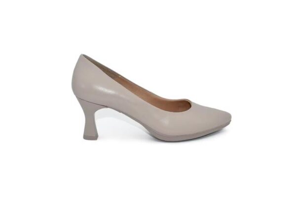 Zapatos de salón de mujer en piel con tacón medio plantilla Gel Hecho en España Tallas 35 a 41 Modelo 4240 Chamby - Imagen 3