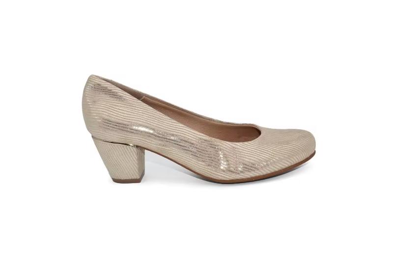 Zapato de salón con tacón medio plantilla Gel Hecho en España Tallas 35 a 41 Modelo 709 Chamby