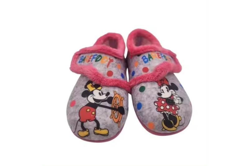 Zapatillas de casa infantiles Mickey y Minnie con velcro Modelo 7187 Tallas 28 a 37 Michu