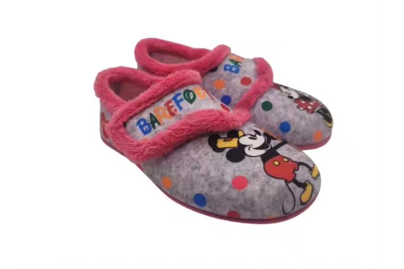 Zapatillas de casa infantiles Mickey y Minnie con velcro Modelo 7187 Tallas 28 a 37 Michu 4 Zapatillas de casa infantiles Mickey y Minnie con velcro Modelo 7187 Tallas 28 a 37 Michu - Imagen 4