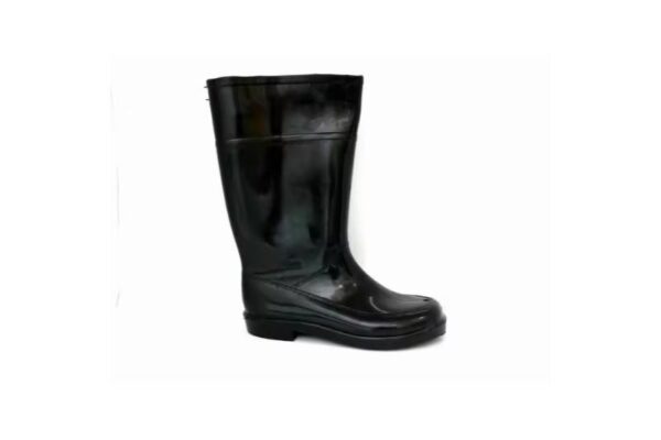Bota de agua negra unisex Modelo charquera Tallas 36 a 47 Hecho en España