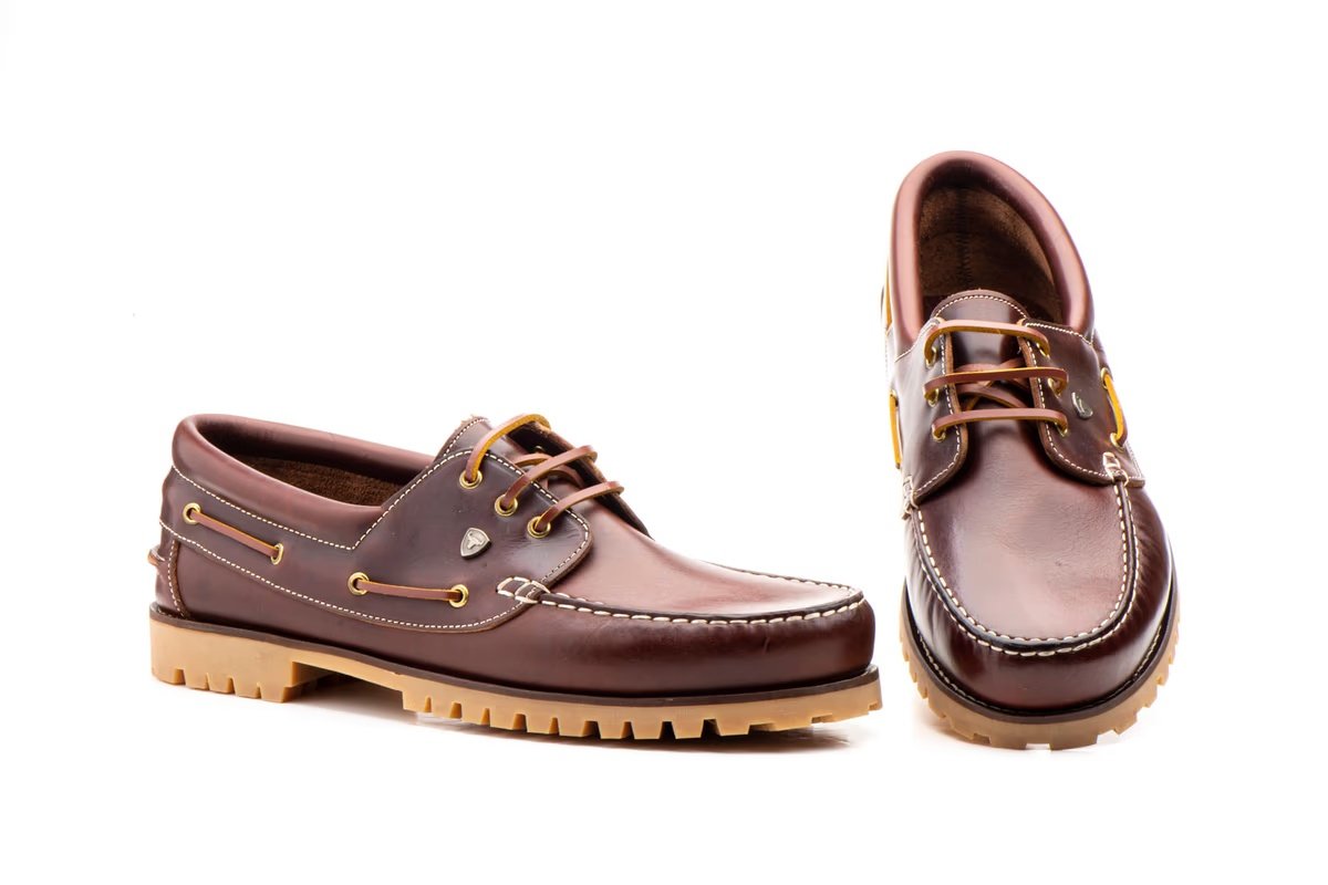 Zapatos náuticos de piel pull para hombre modelo E2522 Iberico Shoes