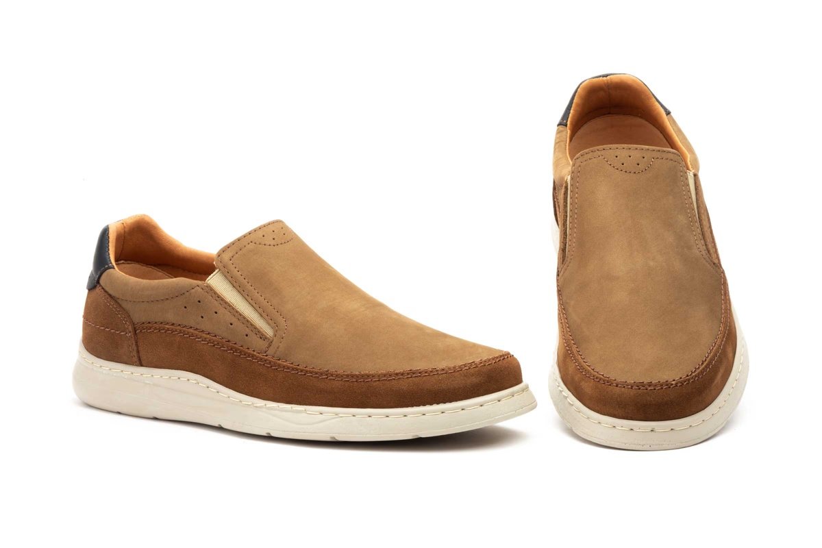 Zapato casual de piel nobuck para hombre con elásticos modelo R832605 Route83