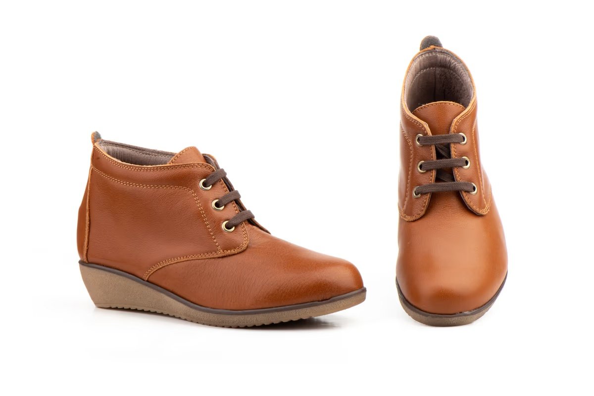 Botín Mujer Piel Cuero Cordones modelo AE398 Alto Estilo