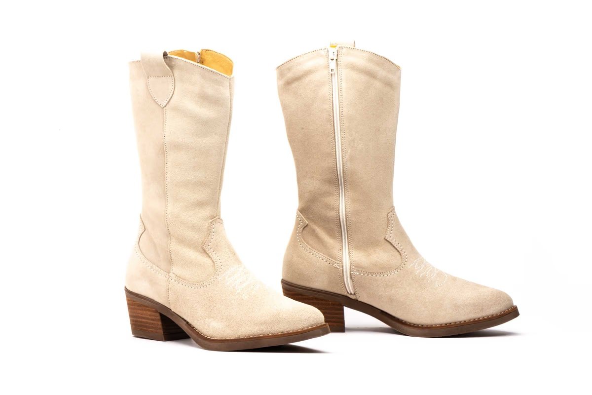 Botas Mujer Piel Serraje Beige modelo PYM940 Par y Medio