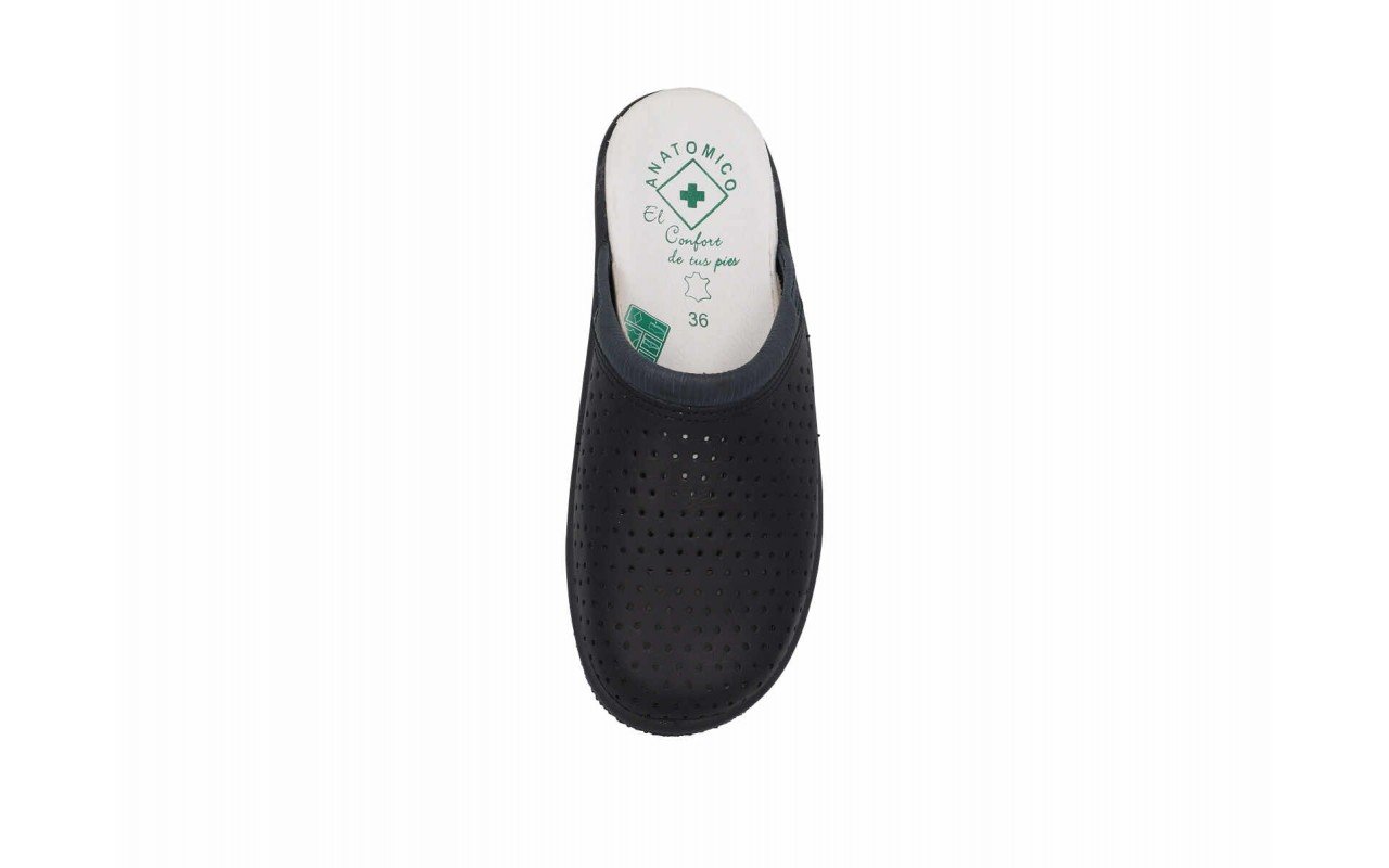 Zueco anatómico perforado para mujer Hecho en España Tallas 35 a 40 Modelo 4 Postigo 5 Zueco anatómico perforado para mujer Hecho en España Tallas 35 a 40 Modelo 4 Postigo - Imagen 5
