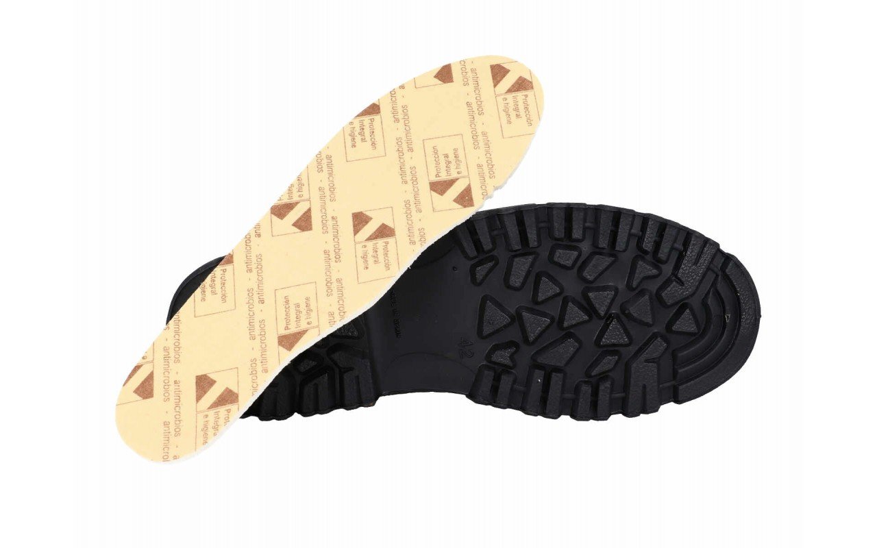 Bota de trekking negra para hombre Hecho en España Tallas 39 a 46 Modelo 980 Postigo 3 Bota de trekking negra para hombre Hecho en España Tallas 39 a 46 Modelo 980 Postigo - Image 3